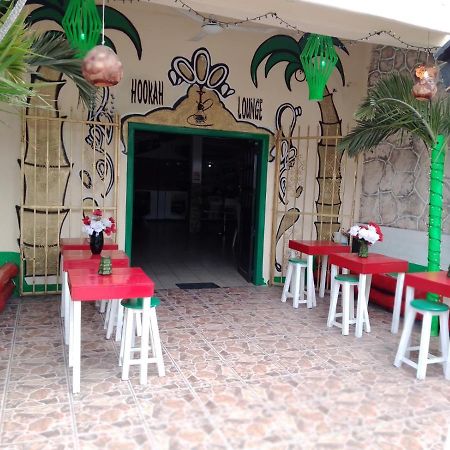 Hostal Hotel Ado Канкун Екстер'єр фото